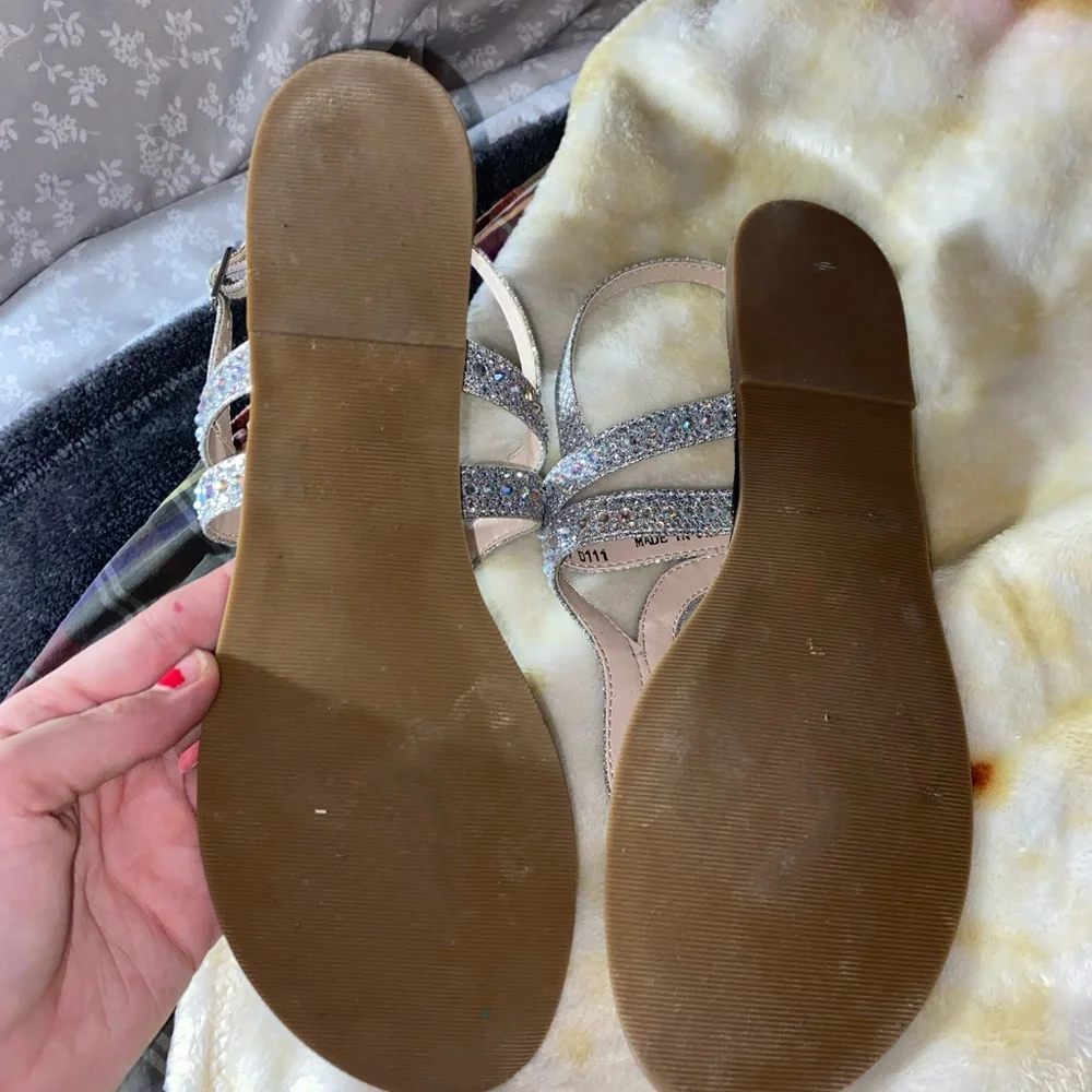 Sandals - Picture 4 of 5